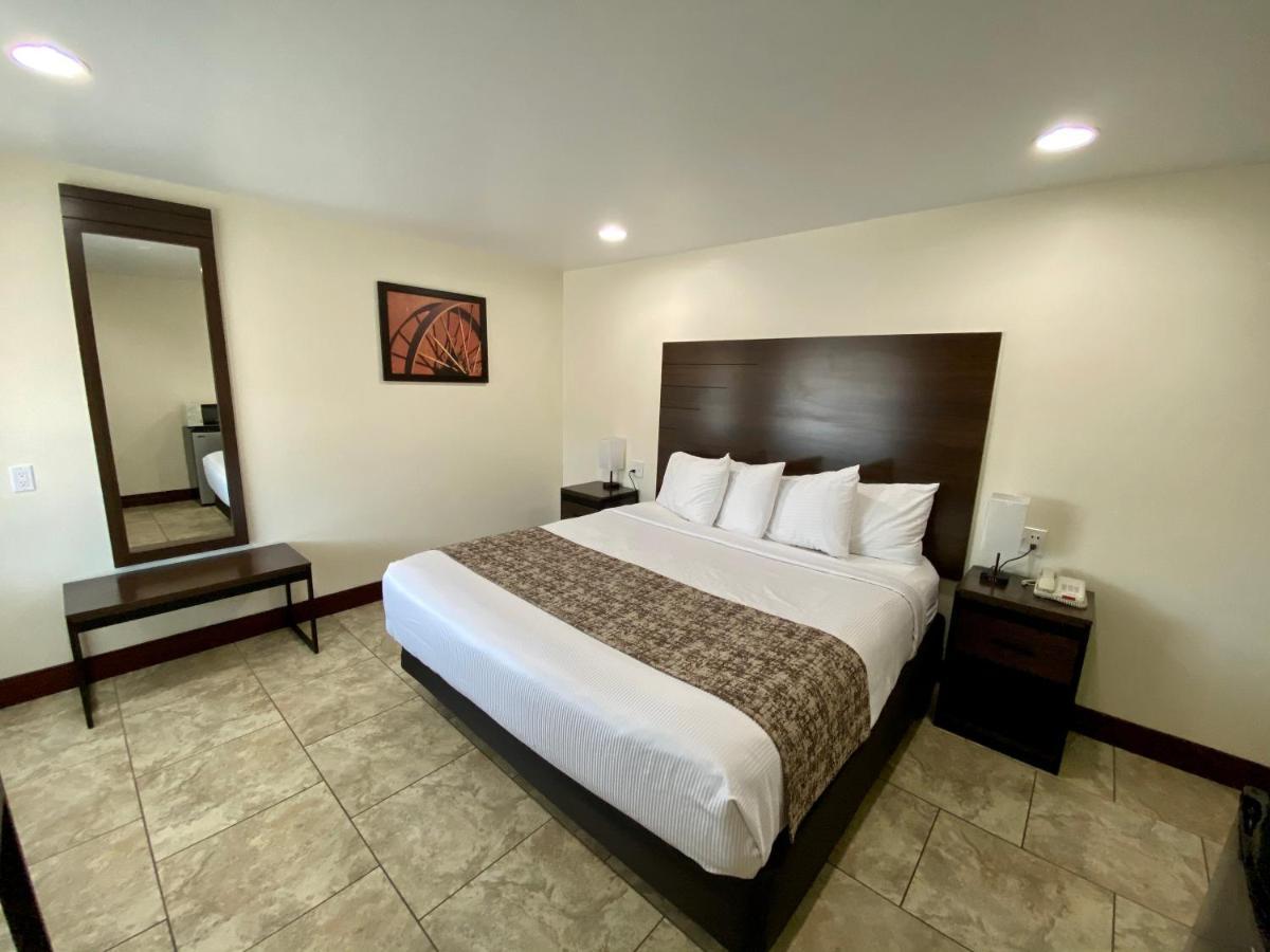 Roswell Inn Εξωτερικό φωτογραφία