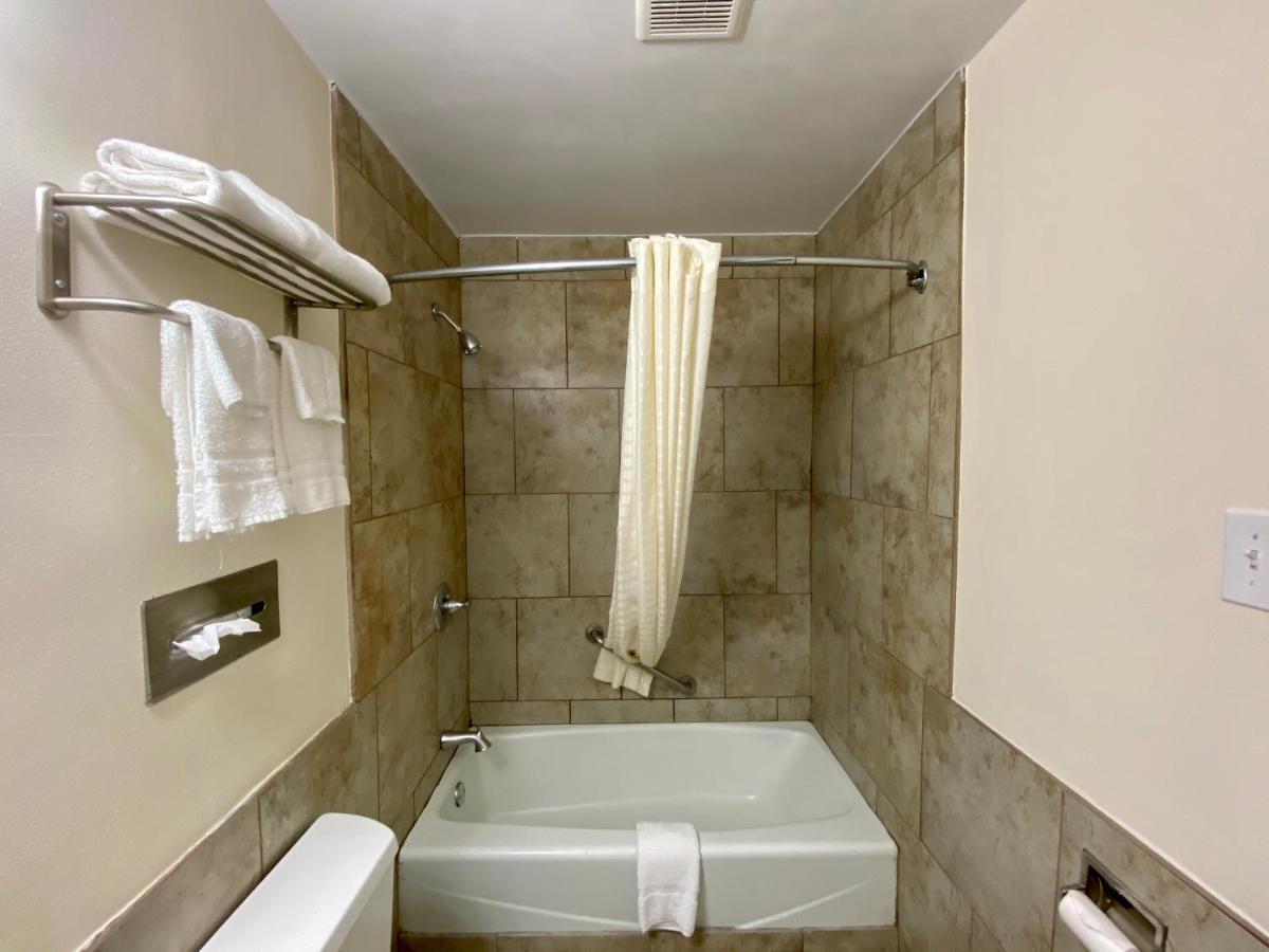 Roswell Inn Εξωτερικό φωτογραφία