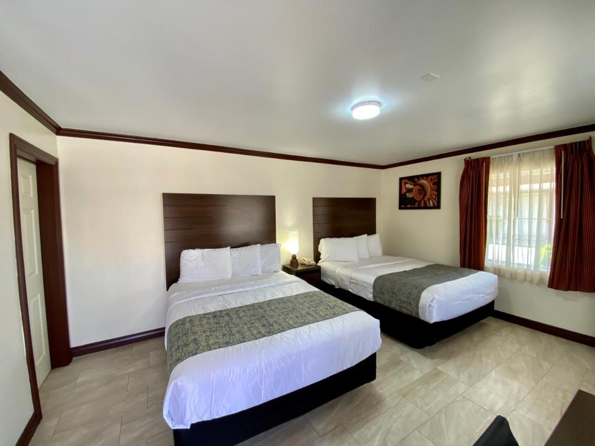Roswell Inn Εξωτερικό φωτογραφία