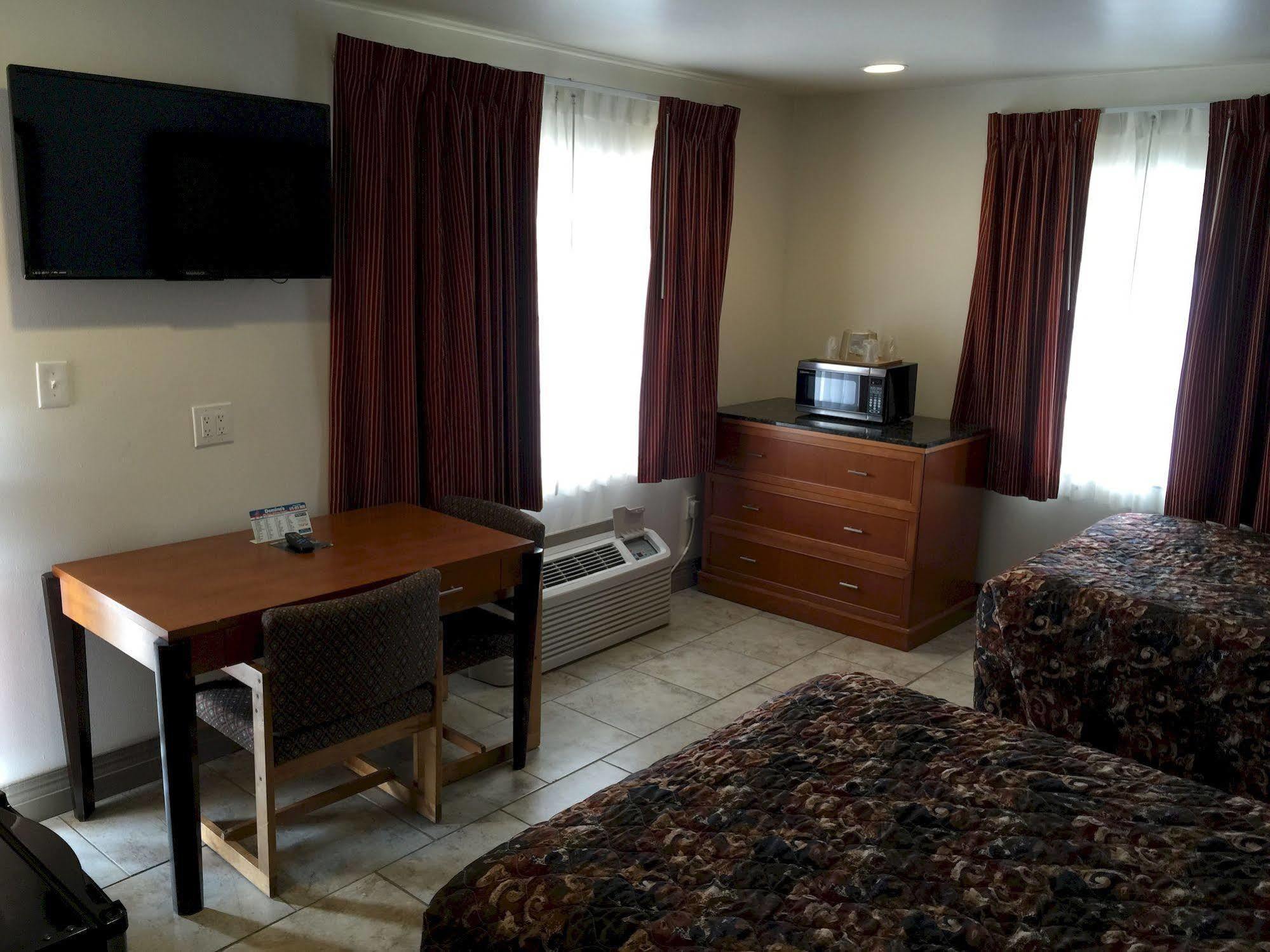 Roswell Inn Εξωτερικό φωτογραφία