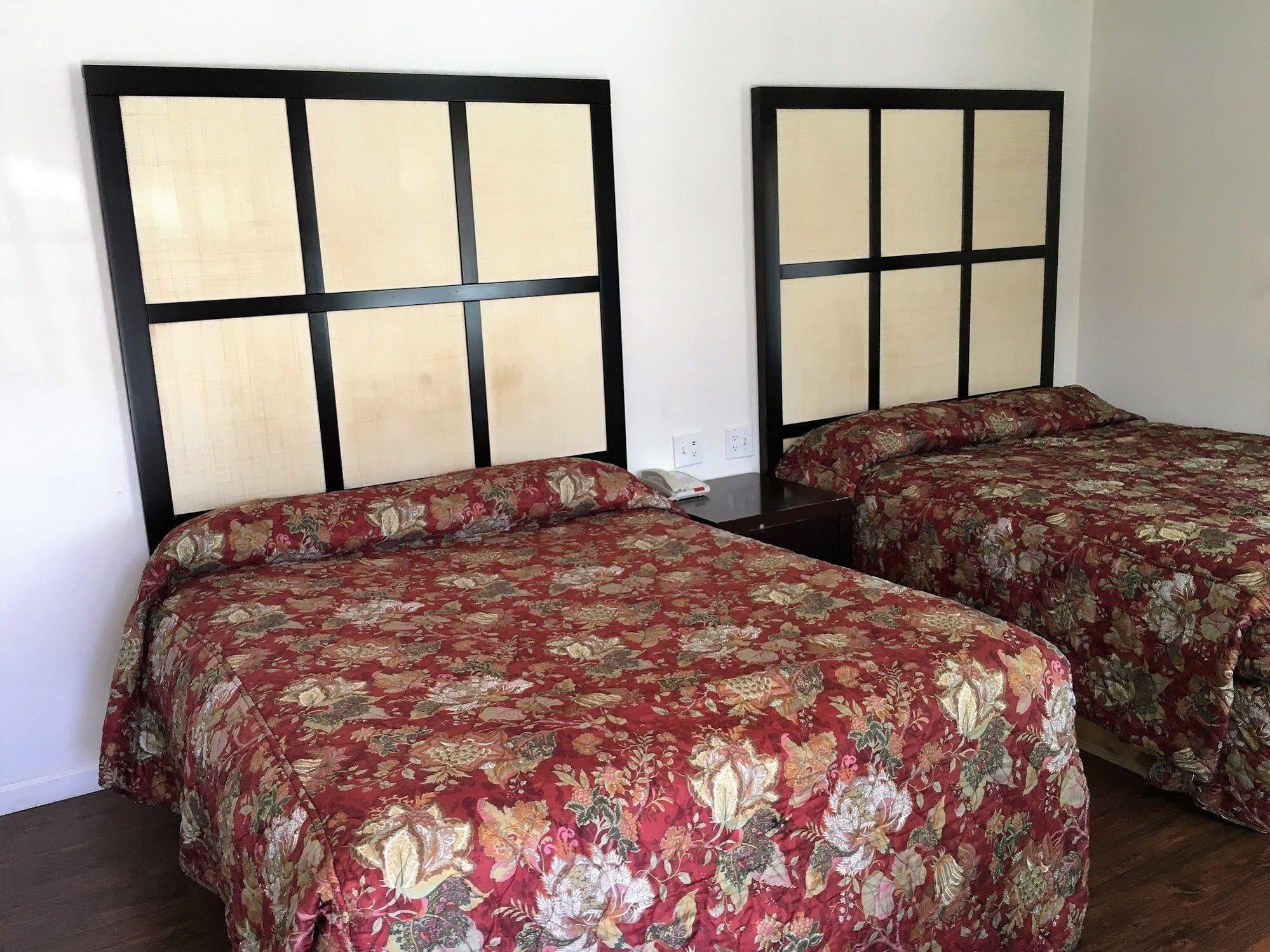 Roswell Inn Εξωτερικό φωτογραφία