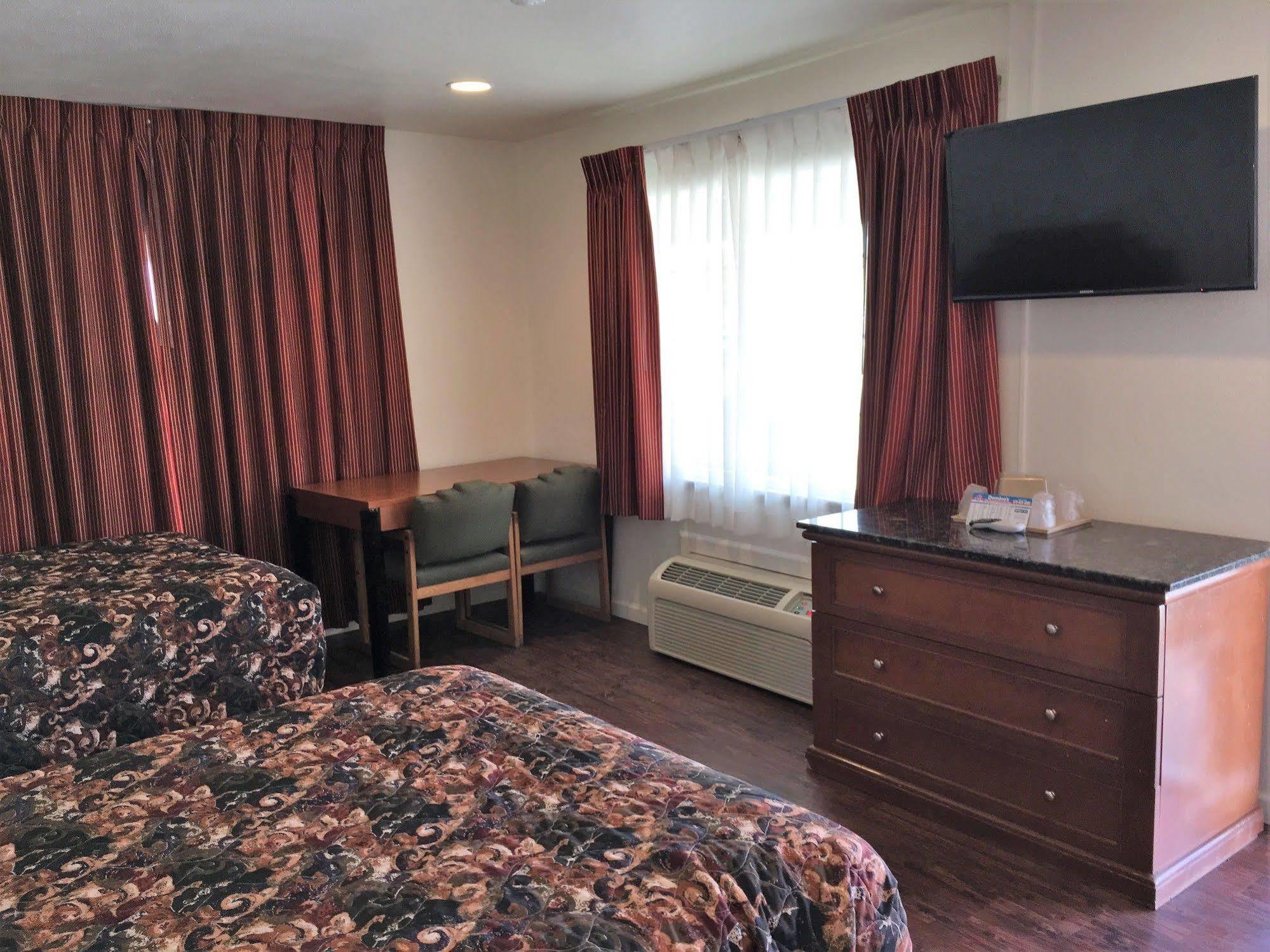 Roswell Inn Εξωτερικό φωτογραφία
